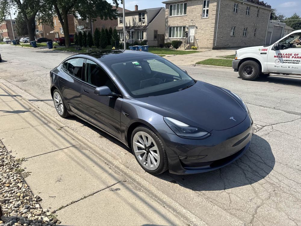 Auto body finishing at Midwest Auto Body Shop, Melrose Park, IL